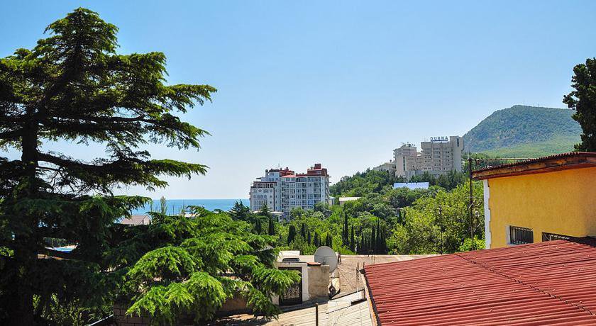 Гостевой дом First Line in Alushta Алушта-25